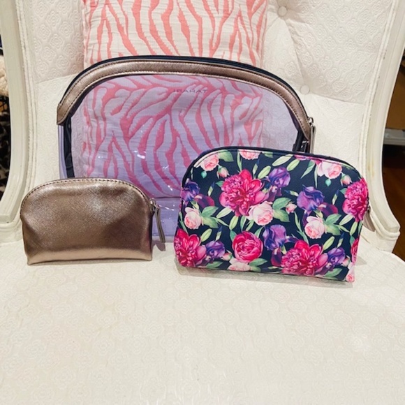 O4-New with Tags Tahari Makeup Travel Trio Cosmetic Case, Style:In Bloom - Picture 3 of 8